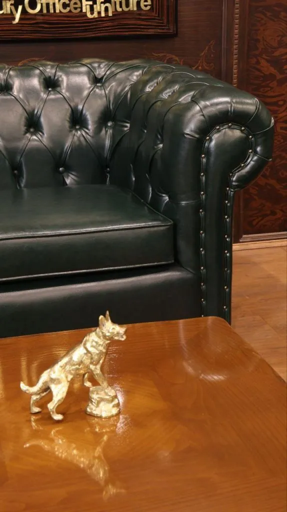 مبلمان اداری کلاسیک چیست